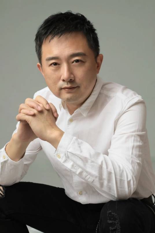 沈磊（配音演员、上海话剧艺术中心演员）