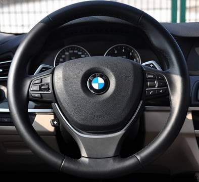 真皮方向盘