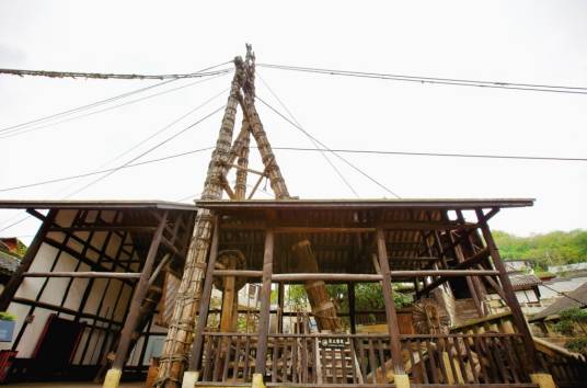 天车（中国四川省自贡市境内特有的的一种木制建筑）