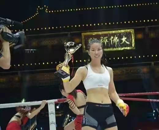 唐金（综合格斗世界冠军）