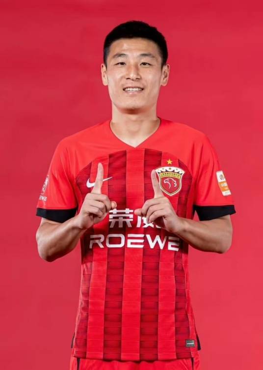 武磊（1991年11月出生的中国职业足球运动员）