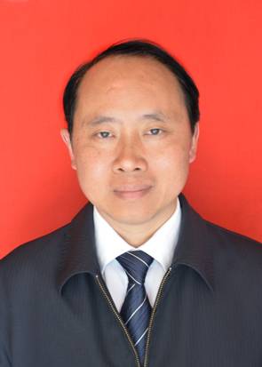 廖廷君（四川泸天化股份有限公司党委书记、董事长）