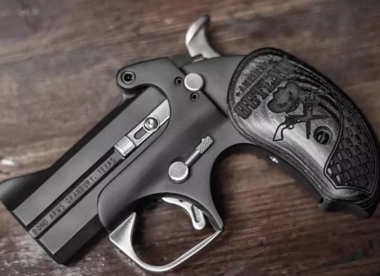 掌心雷（一种小型手枪）