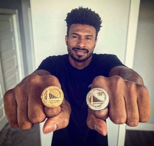 莱昂德罗·巴博萨