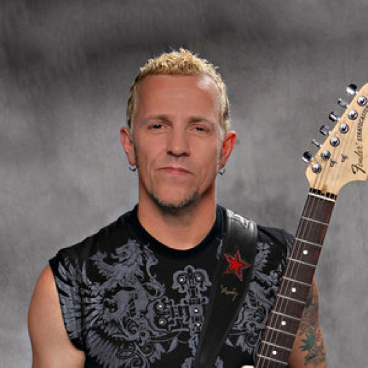 Gary Hoey