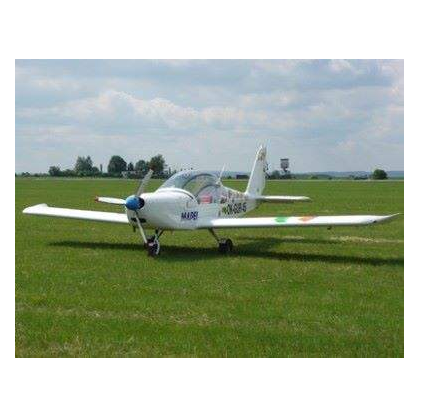 “旅行者”号轻型飞机