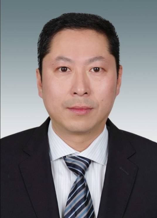 尹宏（四川省成都市发展和改革委员会党组副书记）