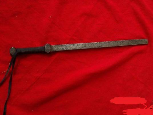 量天尺（传说中的古代奇门兵刃）