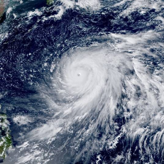 台风蒲公英(2021年第16号超强台风)