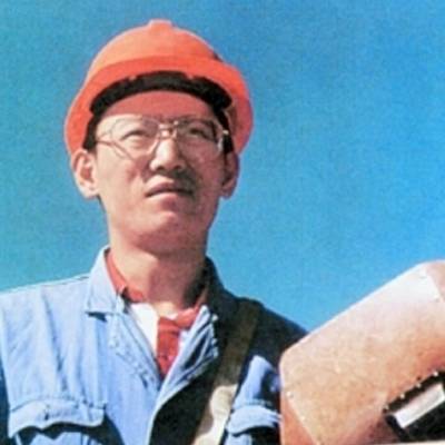 苏龙（大庆油田劳动模范标兵）
