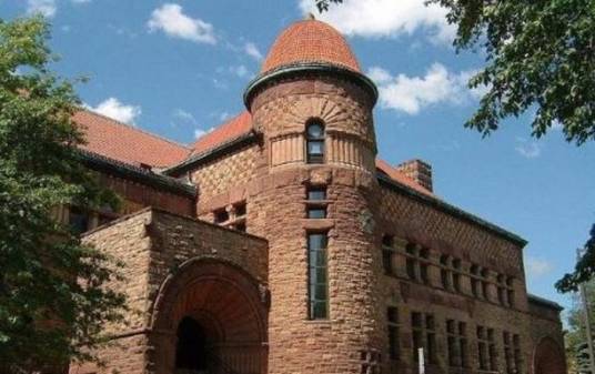 明尼苏达大学法学院