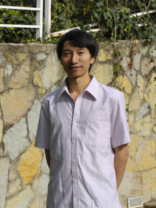 华林（云南大学历史与档案学院教授）