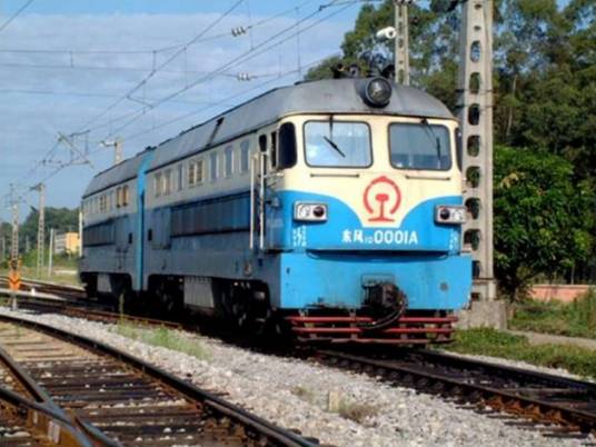 东风10型内燃机车