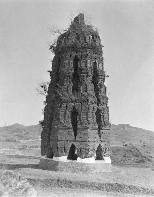 再论雷峰塔的倒掉