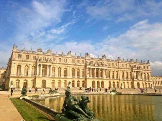 凡尔赛（法国巴黎卫星城）