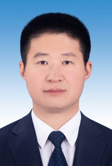 王长青（广东省茂名市委常委、市人民政府副市长、党组副书记）