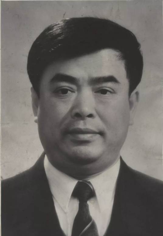 张鸣岐（原锦州市委书记、革命烈士）