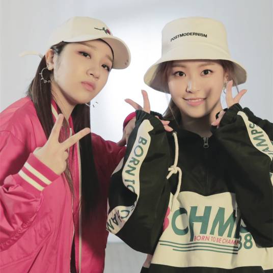 Khan（前 THE ARK 成员 YUNA KIM）