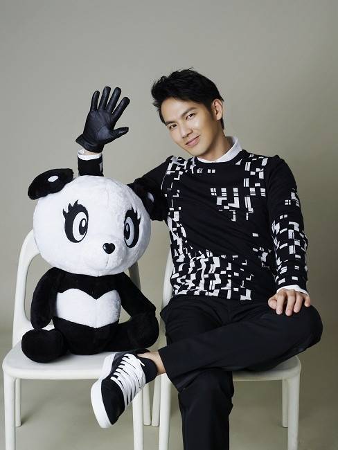 黑花（钟汉良虚拟女儿布偶名）