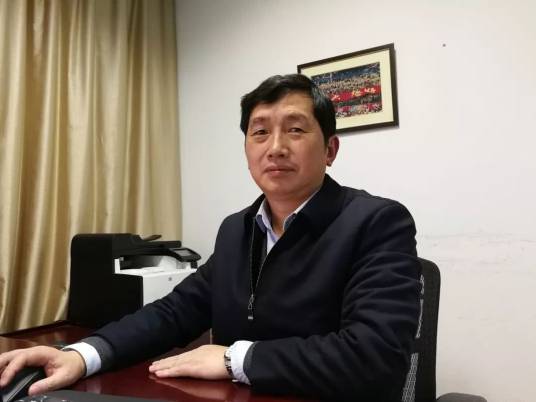 施毅（南京大学电子科学与工程学院院长）