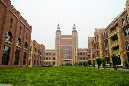 黑利伯瑞国际学校