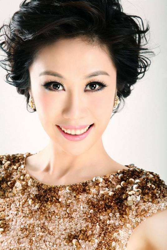 张洋（女中音歌唱家）