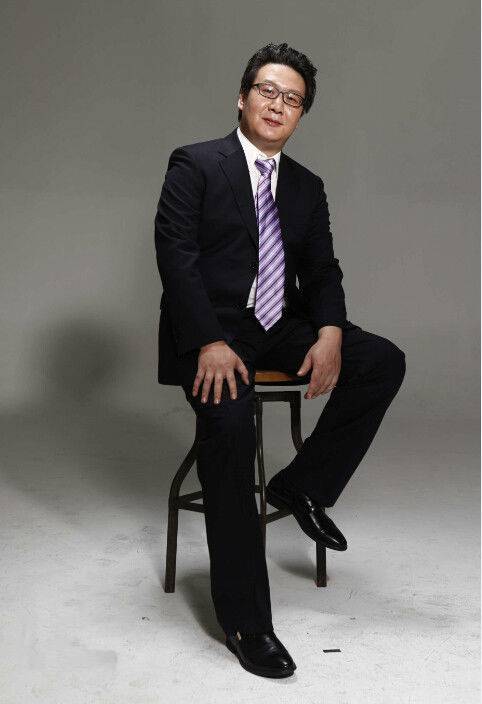 徐浩峰（中国内地男导演、编剧、作家、教师）