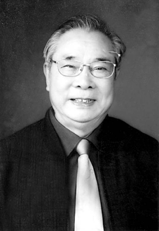 李瑛（中国诗歌学会副会长）