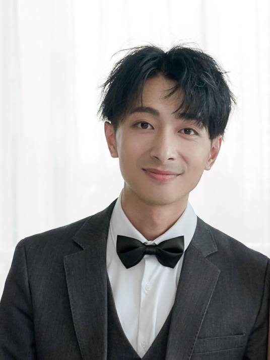 左立（中国内地流行乐男歌手、影视演员）