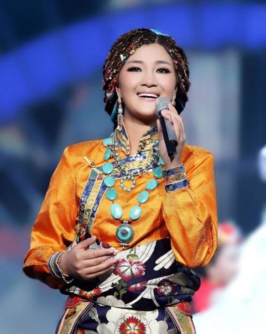 卓玛（2009年乌兰托娅演唱歌曲）