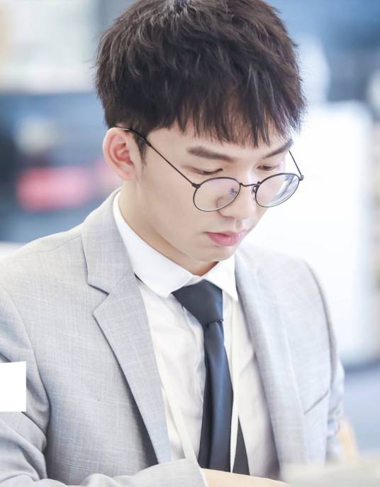 李浩源（中国内地男法律博主）