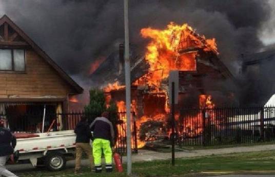 4·16智利飞机坠毁事故