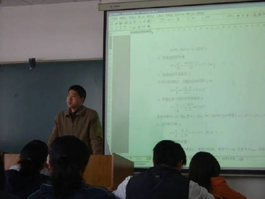 李孟（武汉理工大学土木工程与建筑学院市政工程系主任）