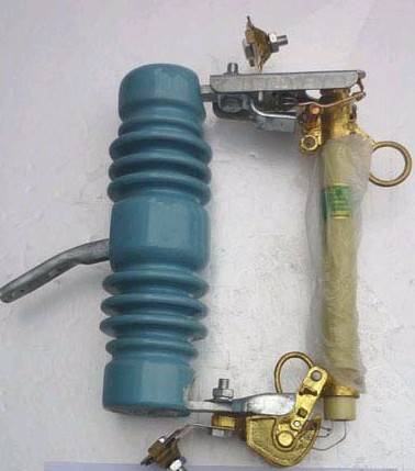 高压跌落式熔断器