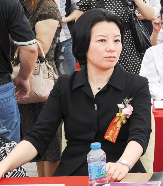 刘燕（深圳市大鹏新区党工委原书记）