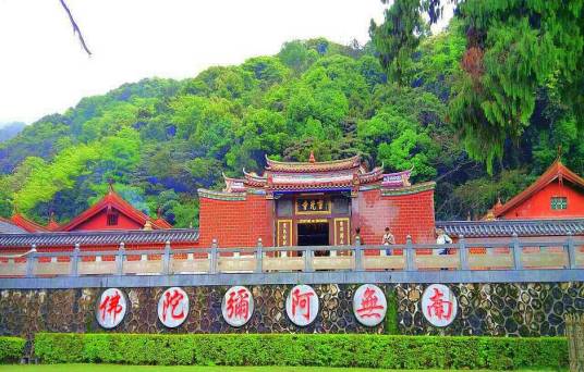 灵光寺（广东省梅州市内4A级景点）