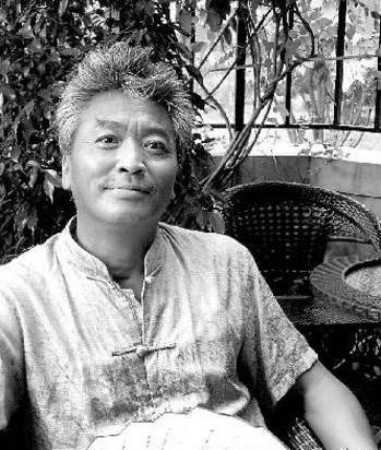 王立山（诗歌《扬眉剑出鞘》作者）