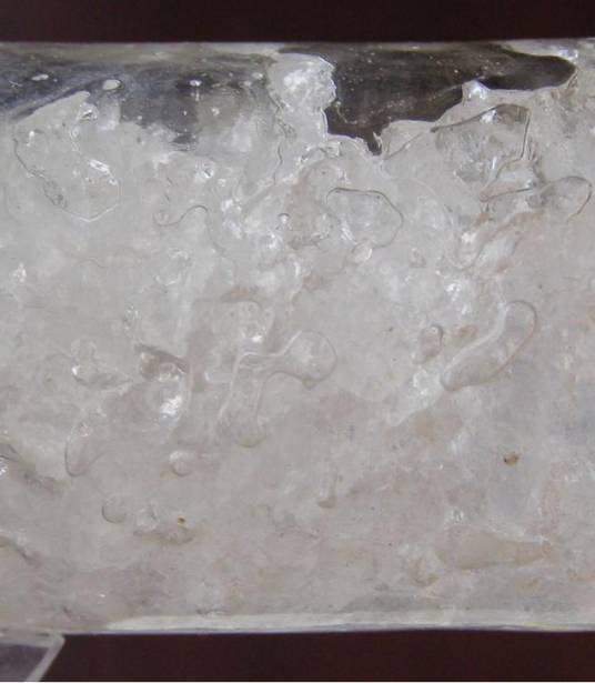 南极石（矿物）