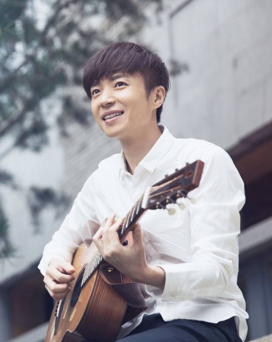 李剑青（中国内地男歌手、词曲作者、小提琴手）