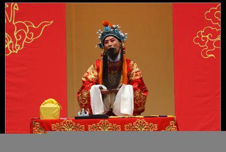 崔英（重庆市京剧团京剧老生）