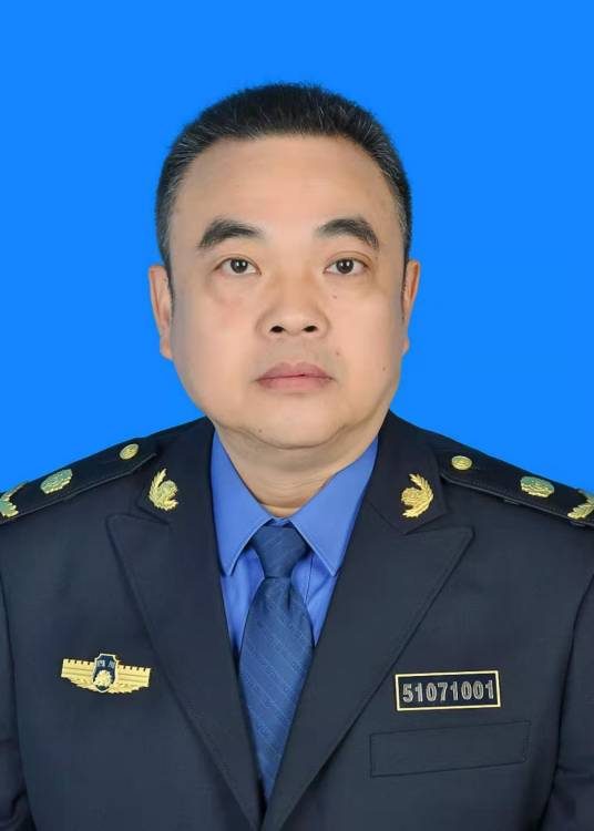 王金川（四川广元城市管理行政执法局党委书记、局长）