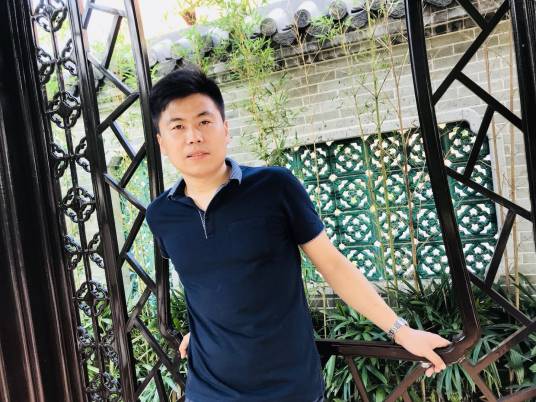 刘镇（暨南大学副教授、硕士生导师）