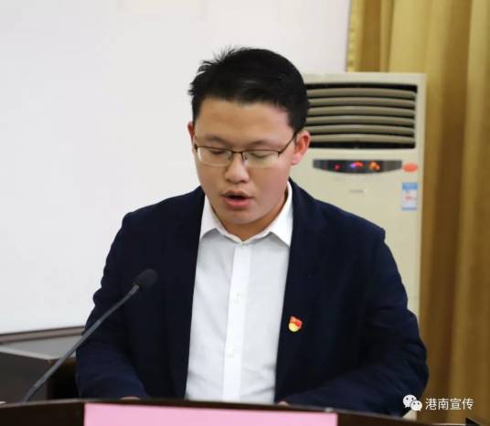 王少平（广西壮族自治区贵港市商务局党组成员、副局长）