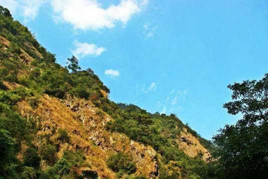 茫荡山（福建省龙岩市永定县茫荡山）