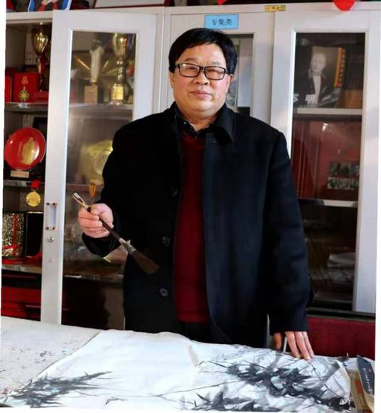 苏明（中国四川籍艺术家）