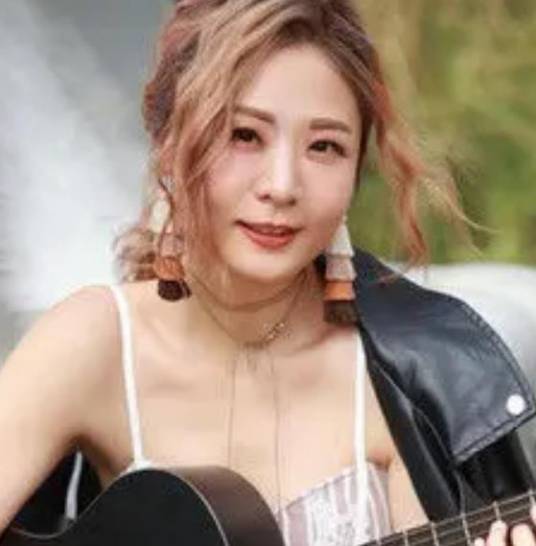 不做你的情人（冯曦妤演唱的歌曲）