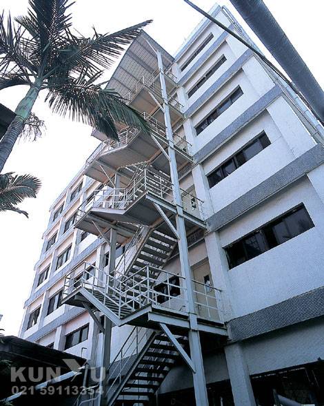 钢楼梯（钢制建筑）