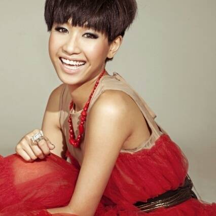 邓颖芝（甜美可爱的香港女歌手）