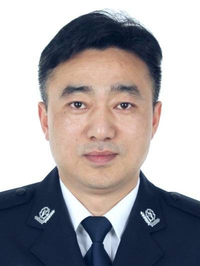 罗杰（浙江省公安厅党委委员、副厅长，杭州市人民政府副市长、杭州市公安局局长）