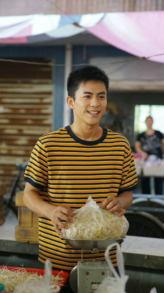 陈小武（青春校园穿越小说《我在未来等你》中的角色）